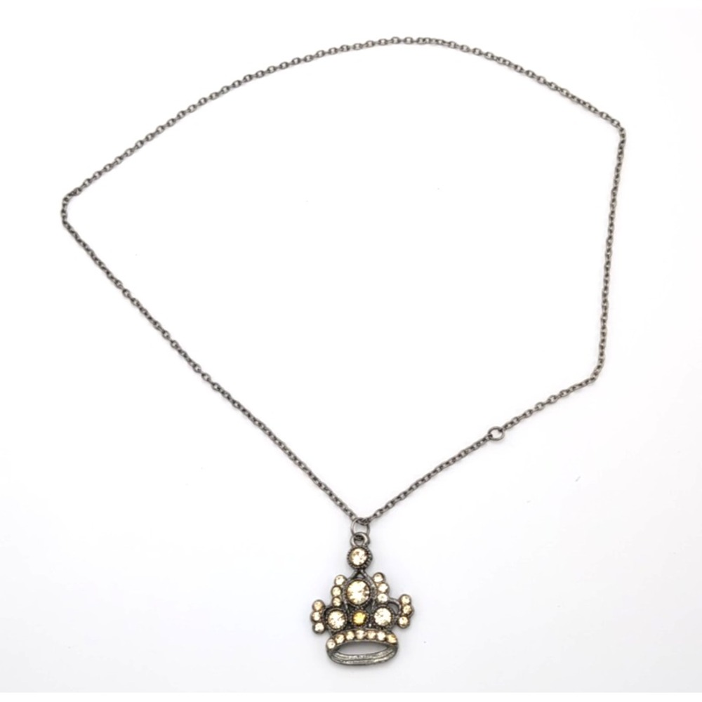 silver crown pendant